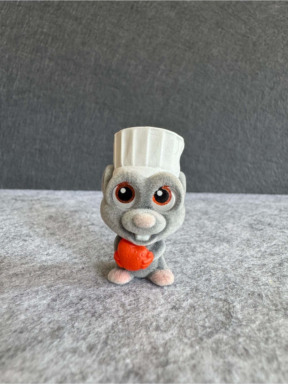 Disney Doorables Flocked Ratatouille Chef